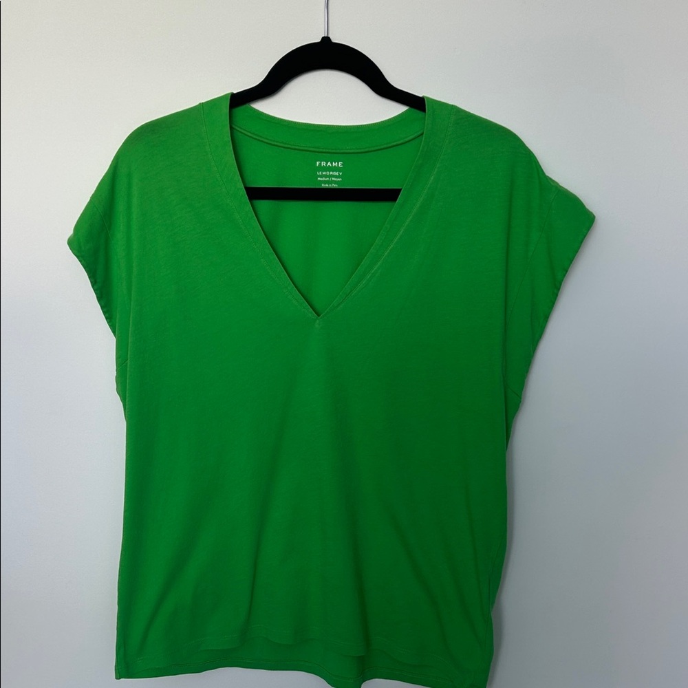 Frame Denim Le Mid Rise V-Neck Short Sleeve Tee in Green